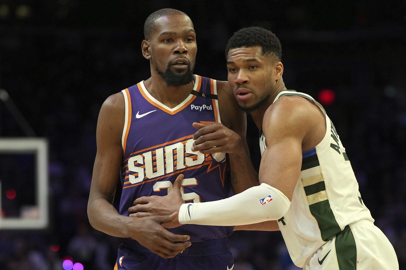 ESPN：火箭高管休赛期会对市场上潜在可交易的球星进行内部讨论